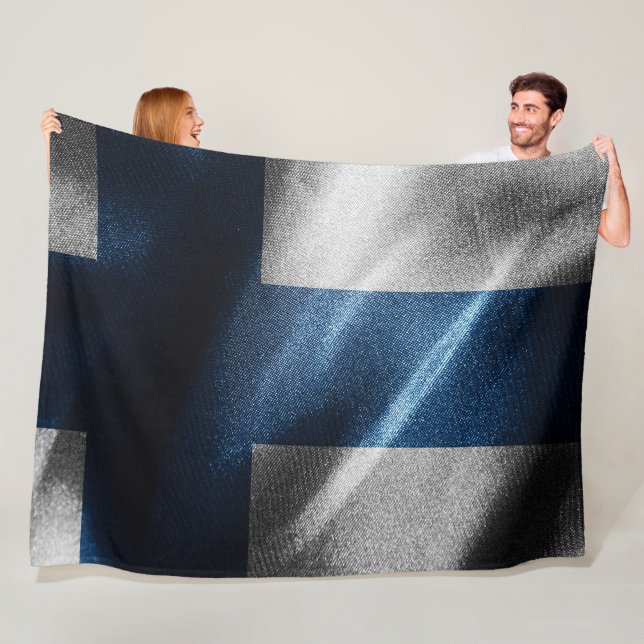 Finland silk flag fleece blanket (In Situ)
