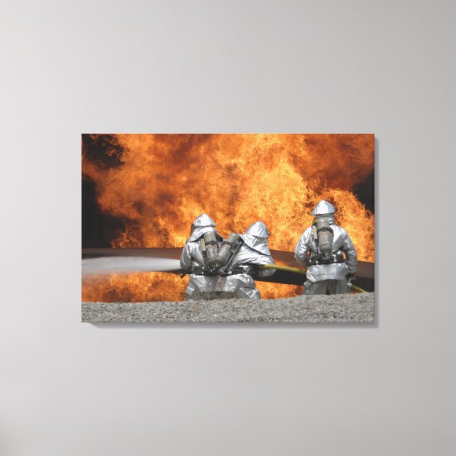 Firemen neutralize a fire canvas print (Front)