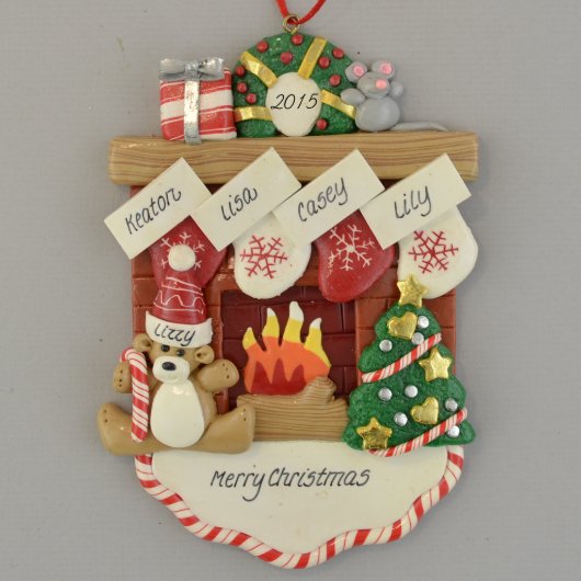 Fireplace Mantle with 4 Stockings (Front)