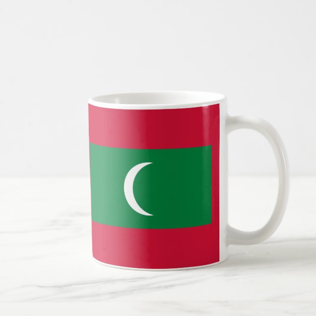  First Aid Crescent Flag Mug (Right)