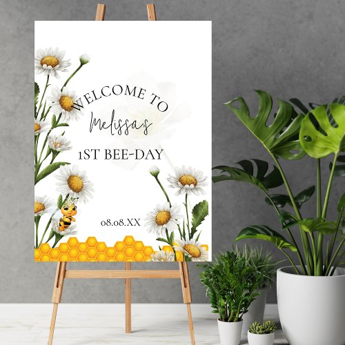 First Bee Day Birthday Daisy Flower Welcome Sign