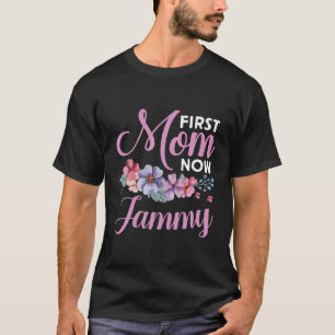 First Mom Now Jammy Grandma Blessings Promoted Mot T-Shirt