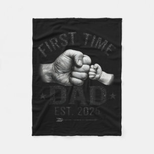First Time Dad Est 2025 Fist Bump New Dad Father's Fleece Blanket