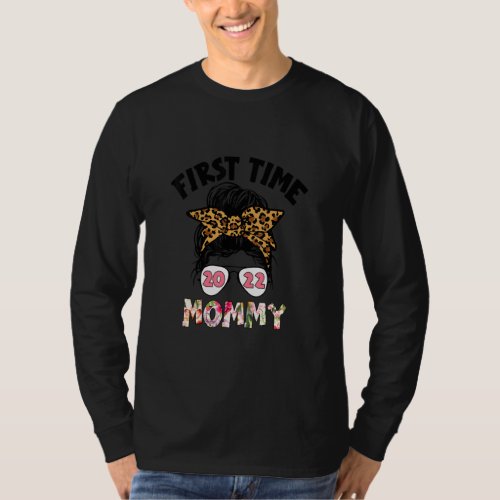 First Time Mommy 2022 Pregnancy Announcement New M T_Shirt