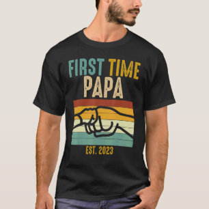 First Time Papa Est 2023 Fist Bump Promoted New Fa T-Shirt