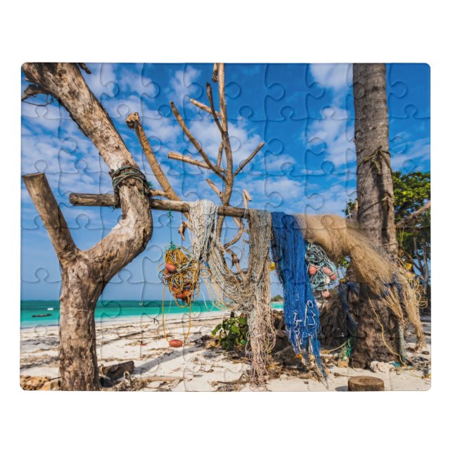 Fishing nets drying on the beach jigsaw puzzle (Puzzle Horizontal)