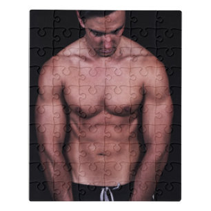 Fit man with muscles jigsaw puzzle