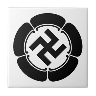 Five Gourd Crest with Five-Way Divided Manji Ceramic Tile