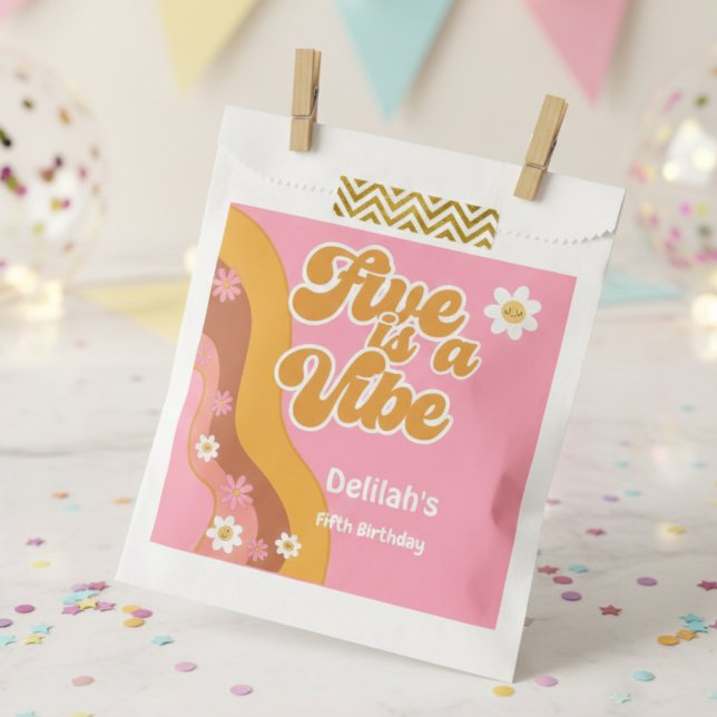Five is a vibe, groovy retro daisy birthday favor bag (Creator Uploaded)