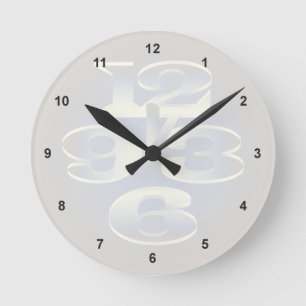 five minutes pearl round clock