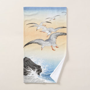 Five seagulls above turbulent sea - Ohara Koson - Hand Towel