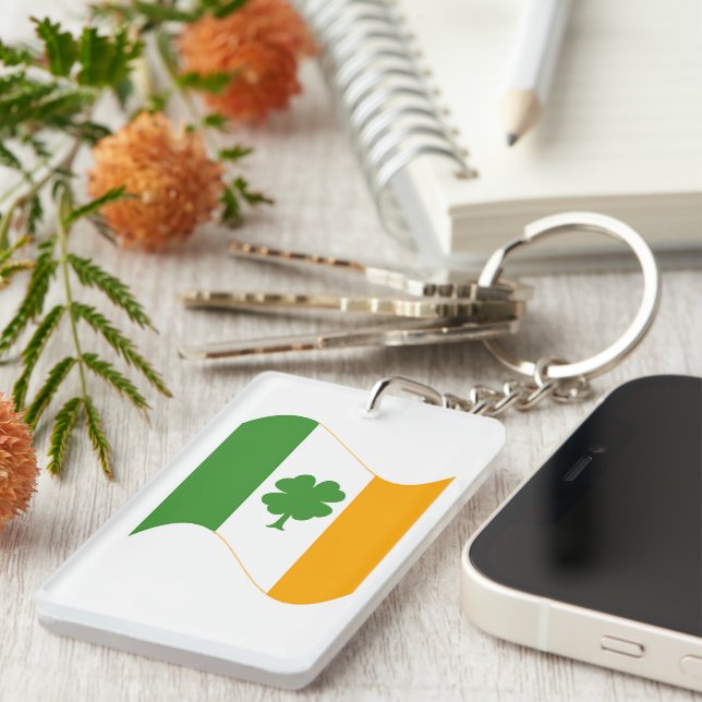 Flag And Shamrock Keychain (Front Right)