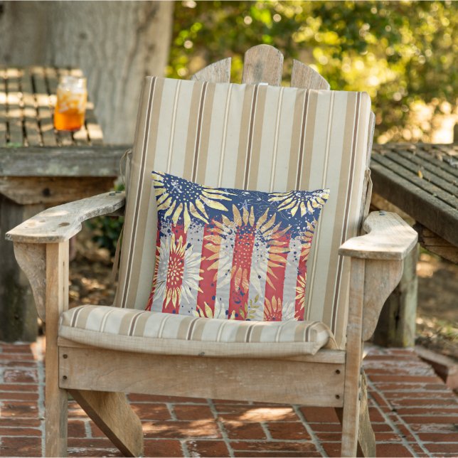 Flag and sunflowers outdoor pillow (Chair)