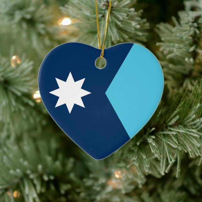 Flag of Minnesota Ceramic Ornament (Tree)