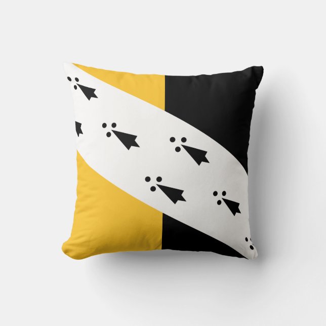 Flag of Norfolk Throw Pillow (Front)
