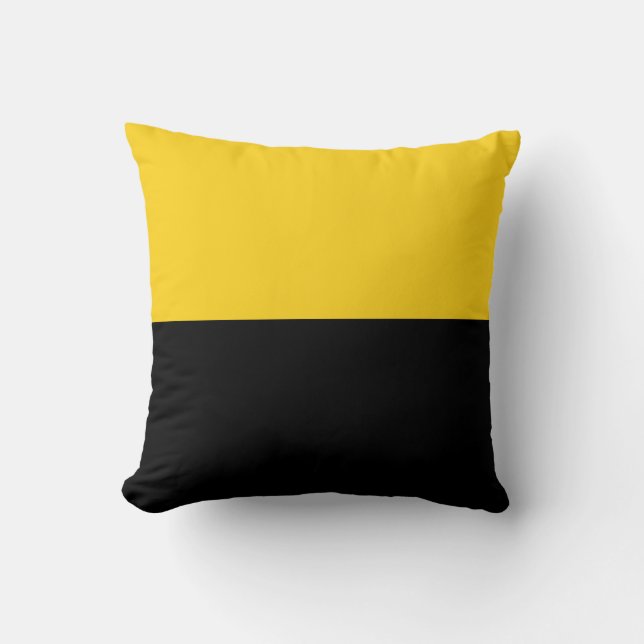 Flag of Saxony-Anhalt Throw Pillow (Front)