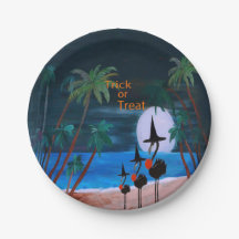 Flamingo witch Halloween party paper plates.