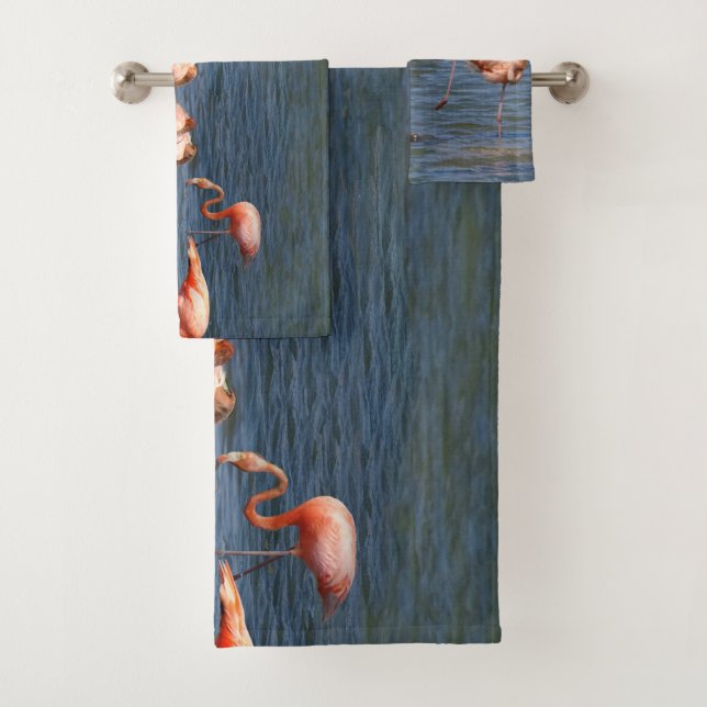Flamingos Bath Towel Set (Insitu)