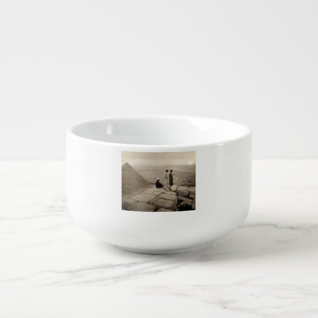 Flapper Girls Sunrise Khufu Pyramid, Egypt 1920  Soup Mug (Front)