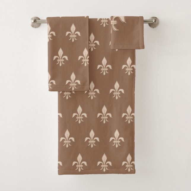 Fleur de Lis in Light Beige on Taupe Tan Bath Towel Set (Insitu)