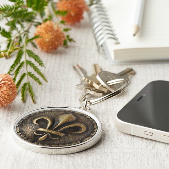 Fleur De Lis Medallion Keychain (Side)