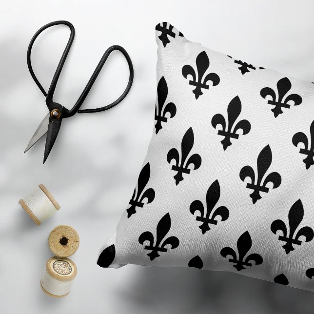 Fleur de Lis Pattern, Royal French, Black on White Pet Bed (Creator Uploaded)