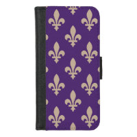 Fleur de Lis Pattern, Royal French Cream on Purple