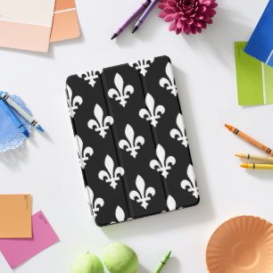 Fleur de Lis Pattern, Royal French, White on Black iPad Pro Cover