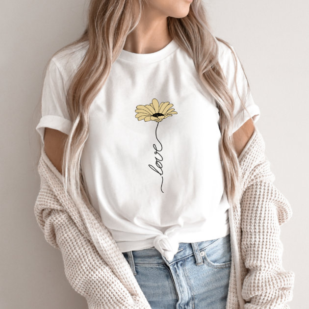 Fleur sauvage avec le mot Love LOVE Wildflower T Shirt Zazzle