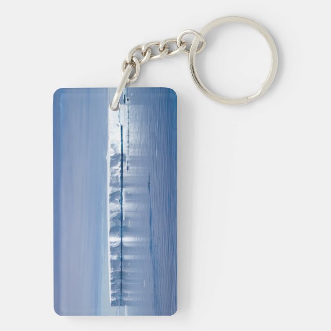 Floating iceberg keychain (Back)