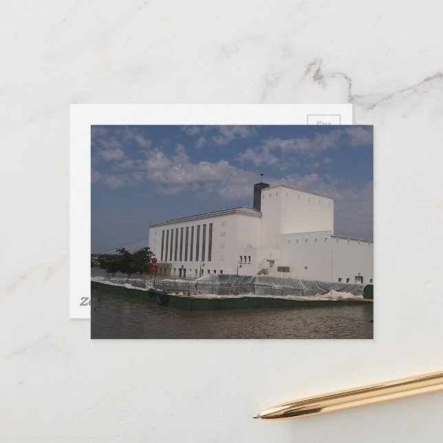 floodwaters in Burlington, Iowa sunny day Postcard (Front/Back In Situ)