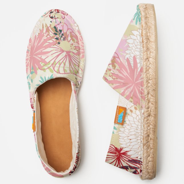 Floral background 4 espadrilles (Side)