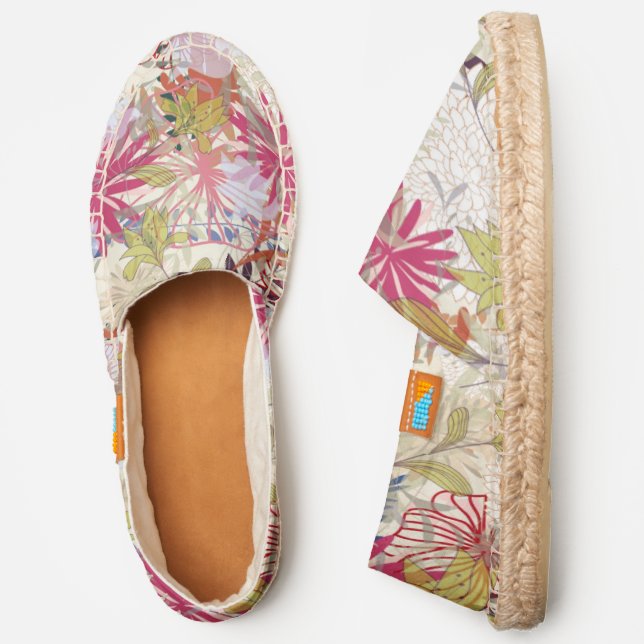 Floral background 6 espadrilles (Side)