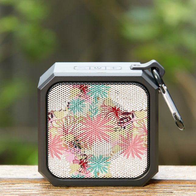 Floral background bluetooth speaker (Insitu(Outdoor))