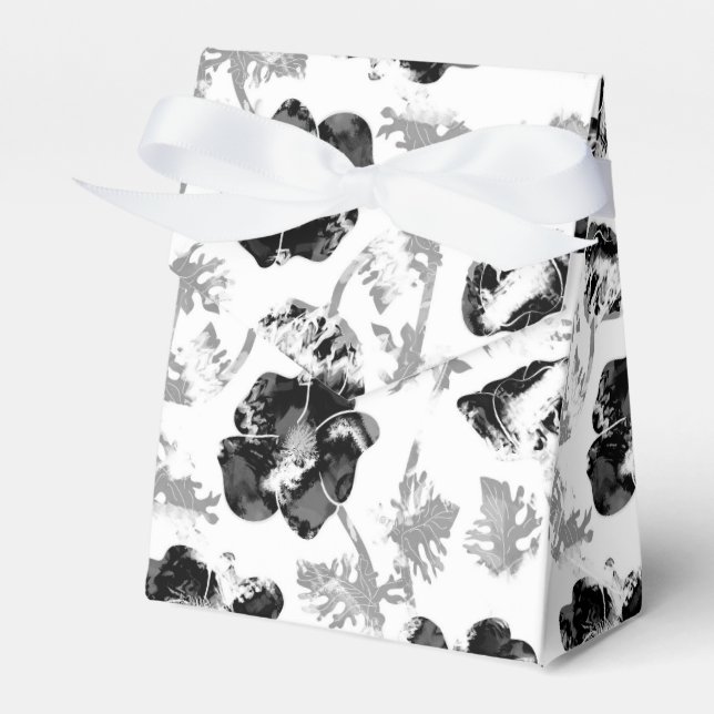 Floral, black and white favor boxes (Front Side)