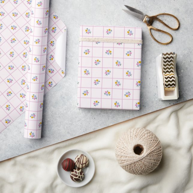 Floral Checkered light pink background Wrapping Paper (Crafts)