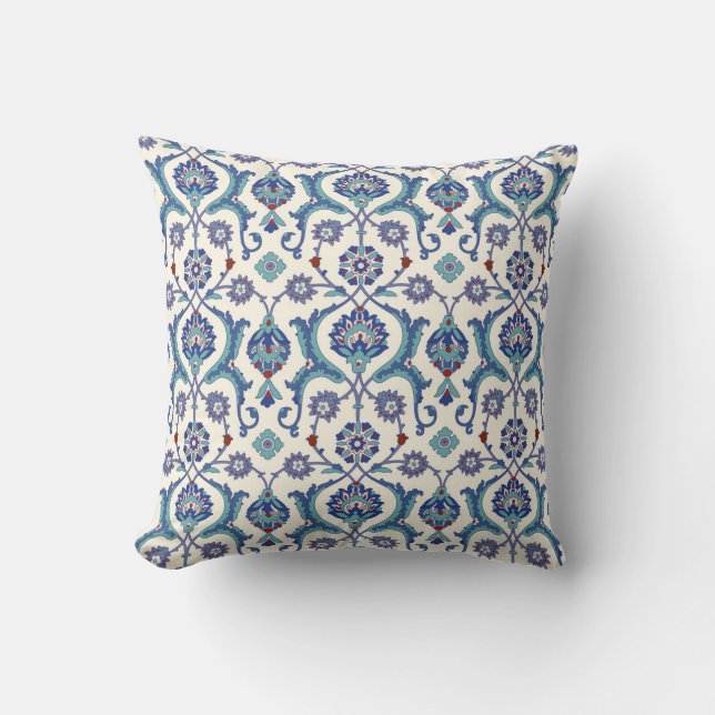 Floral Ornament: Traditional Arabic Pattern. Throw Pillow (Front)