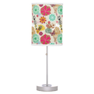 Floral pattern in retro style table lamp