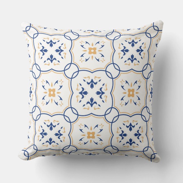 Floral Pattern Throw Pillow (Front)
