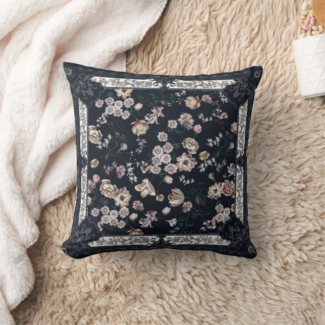 Floral Pattern  Throw Pillow (Blanket)
