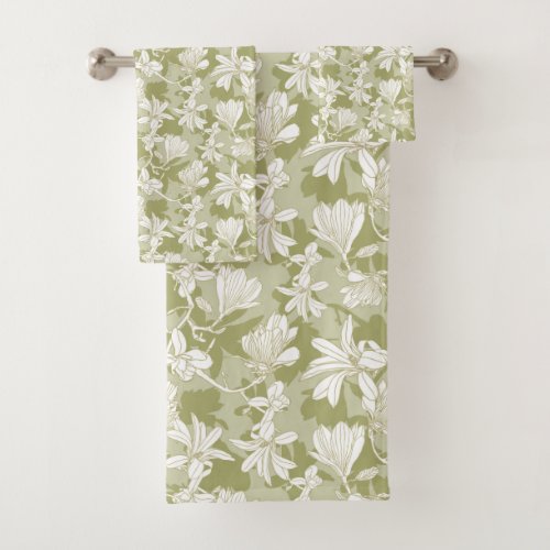 Floral Pattern White Flowers on Green Background Bath Towel Set