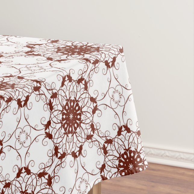 Floral retro pattern tablecloth (In Situ)