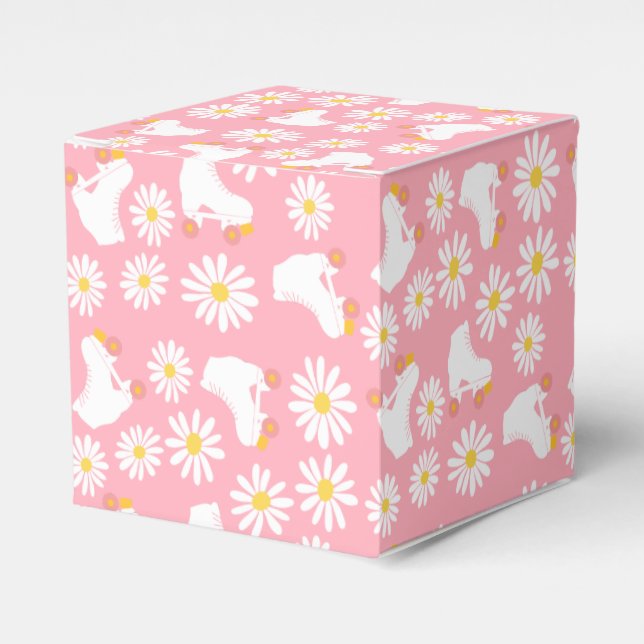 Floral Skates Roller Skating Pattern Birthday  Favor Boxes (Front Side)
