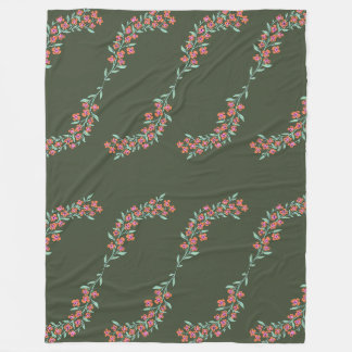 Floral vine pattern fleece blanket