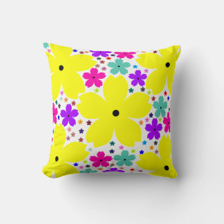 flores amarelas throw pillow