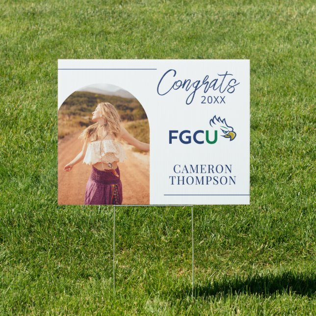 Florida Gulf Coast University Graduation Sign (Insitu)