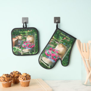 Flower Garden Antique Chair Personalized Oven Mitt & Pot Holder Set