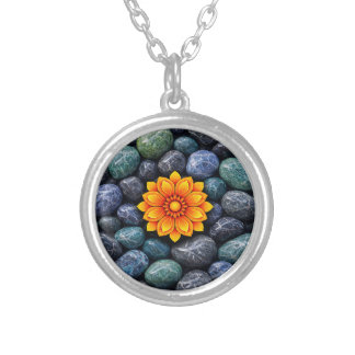 FLOWER GIFT MOM DAUGHTER SISTER TEACHER FRIEND SILVER PLATED NECKLACE