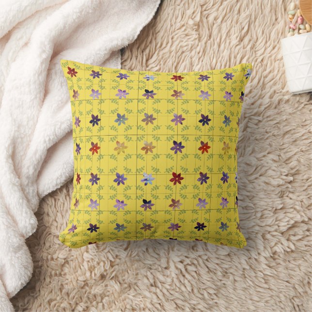 Flower Grid Throw Pillow (Blanket)