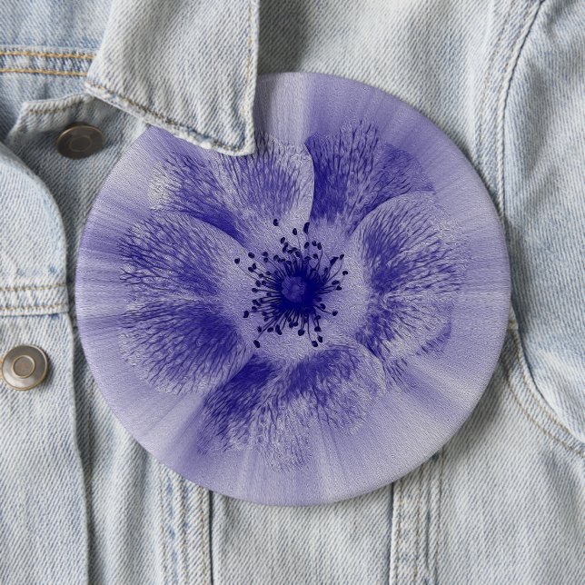 Flower in blue button (In Situ)